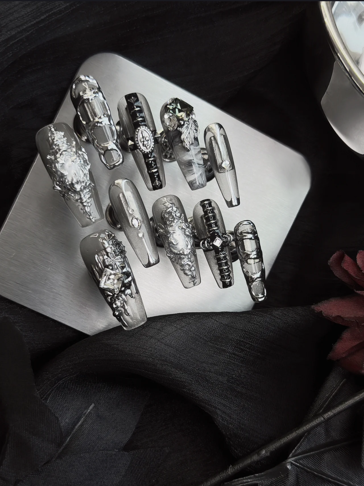 Liquid Metal Press-on Nails