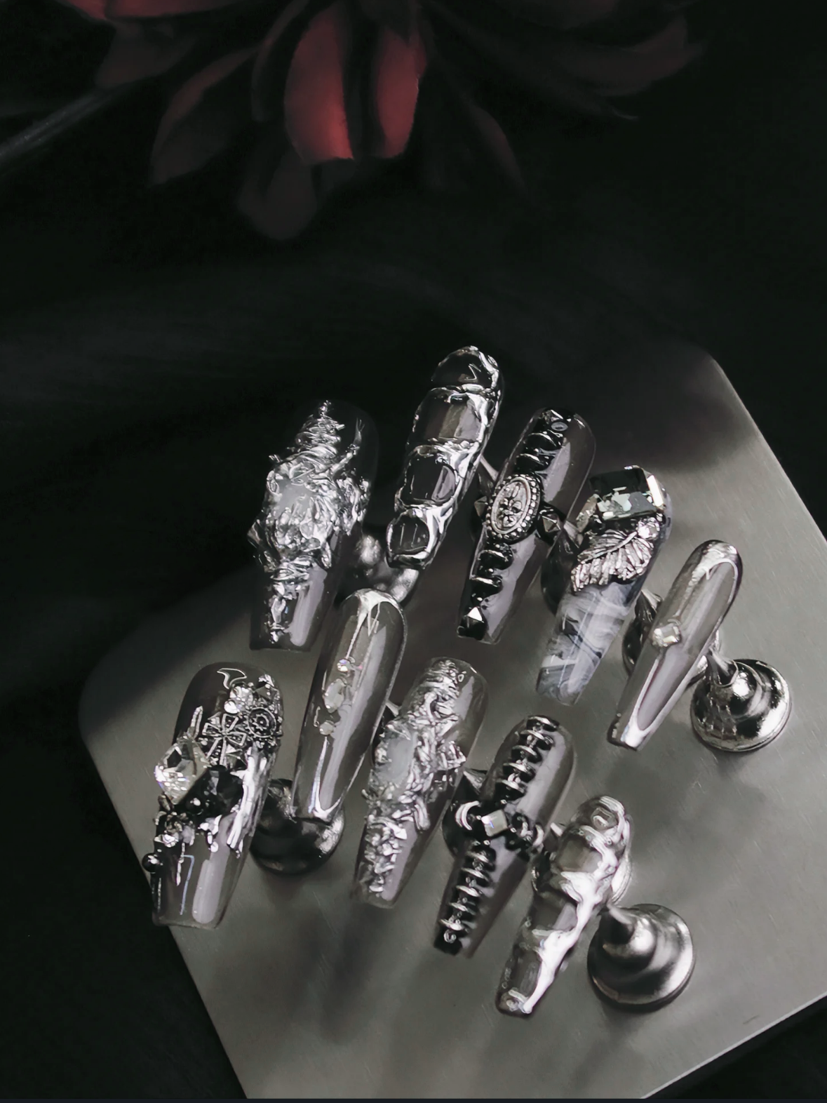 Liquid Metal Press-on Nails