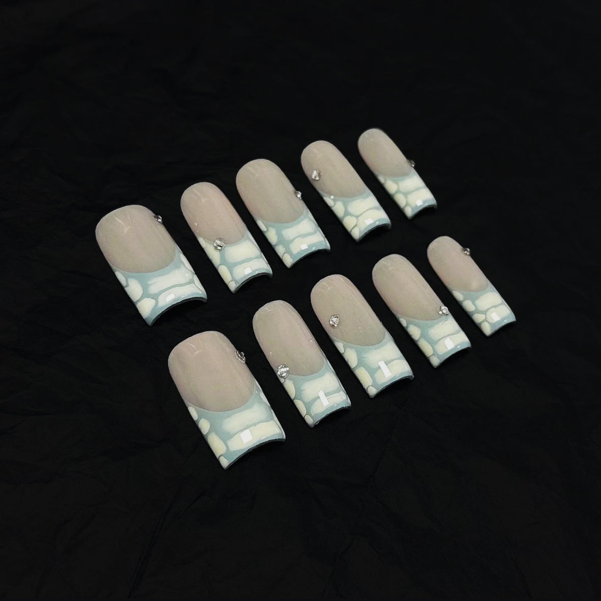 Mistline Glow
